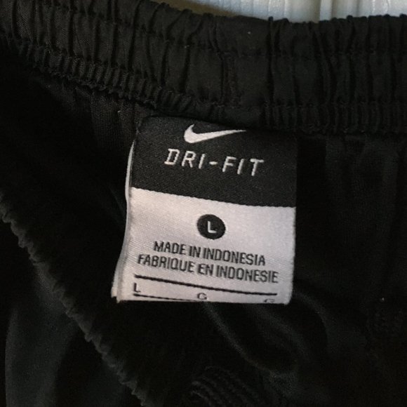 Nike Arkansas Razorbacks Shorts - Picture 3 of 4